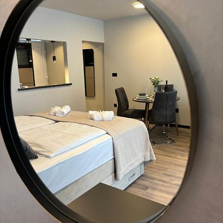 Studio Apartman Versi Old Town Zadar Extérieur photo